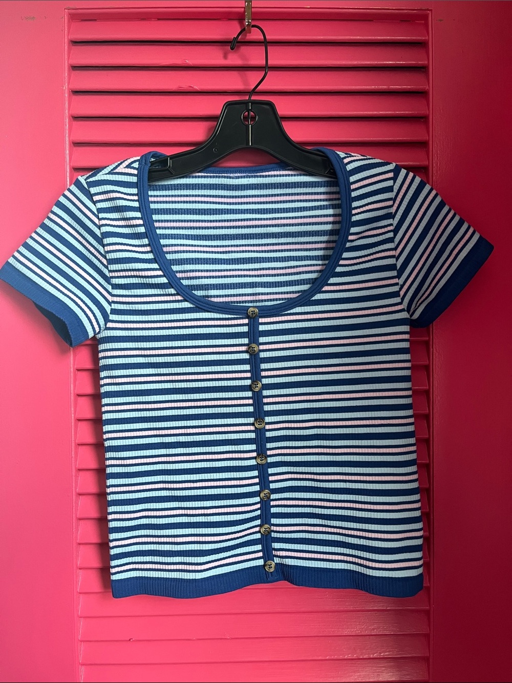 Blue Striped stretchy fabric Scoop Neck Button-Front Top